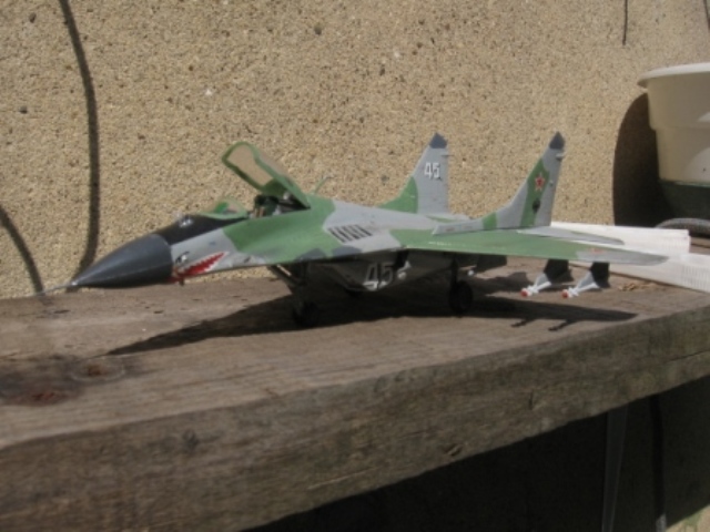 mig 003