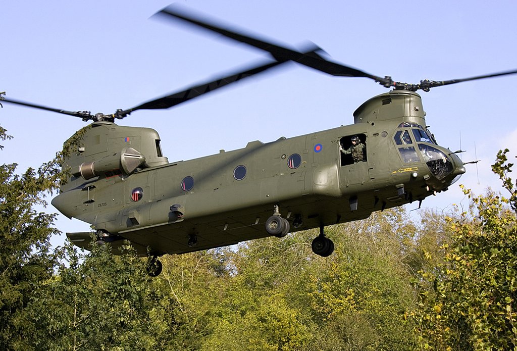 Boeing-Chinook CH-47_2 (66).jpeg