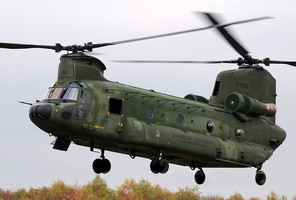 Boeing-Chinook CH-47_2 (74).jpeg