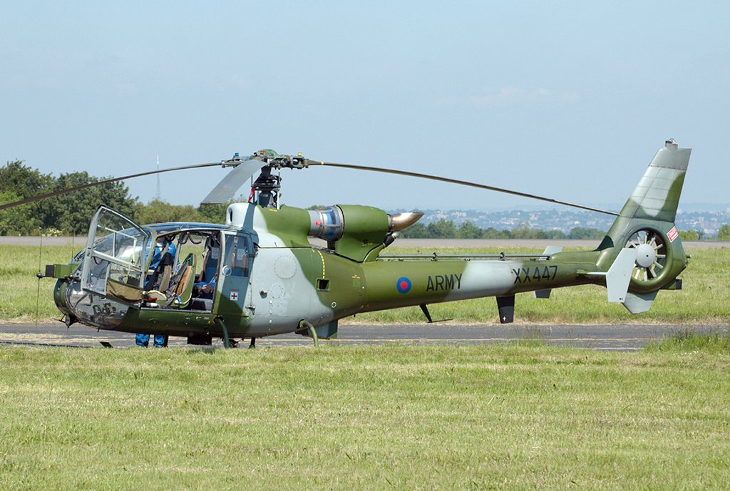 Westland-SA-341-Gazelle_2 (32).jpeg