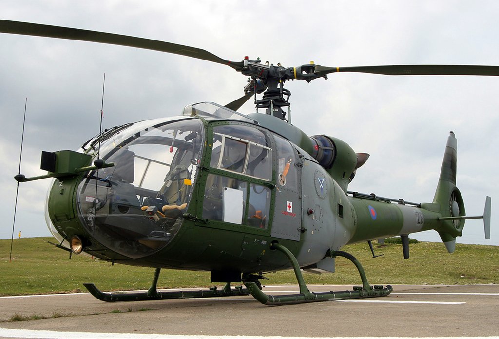 Westland-SA-341-Gazelle_2 (41).jpeg